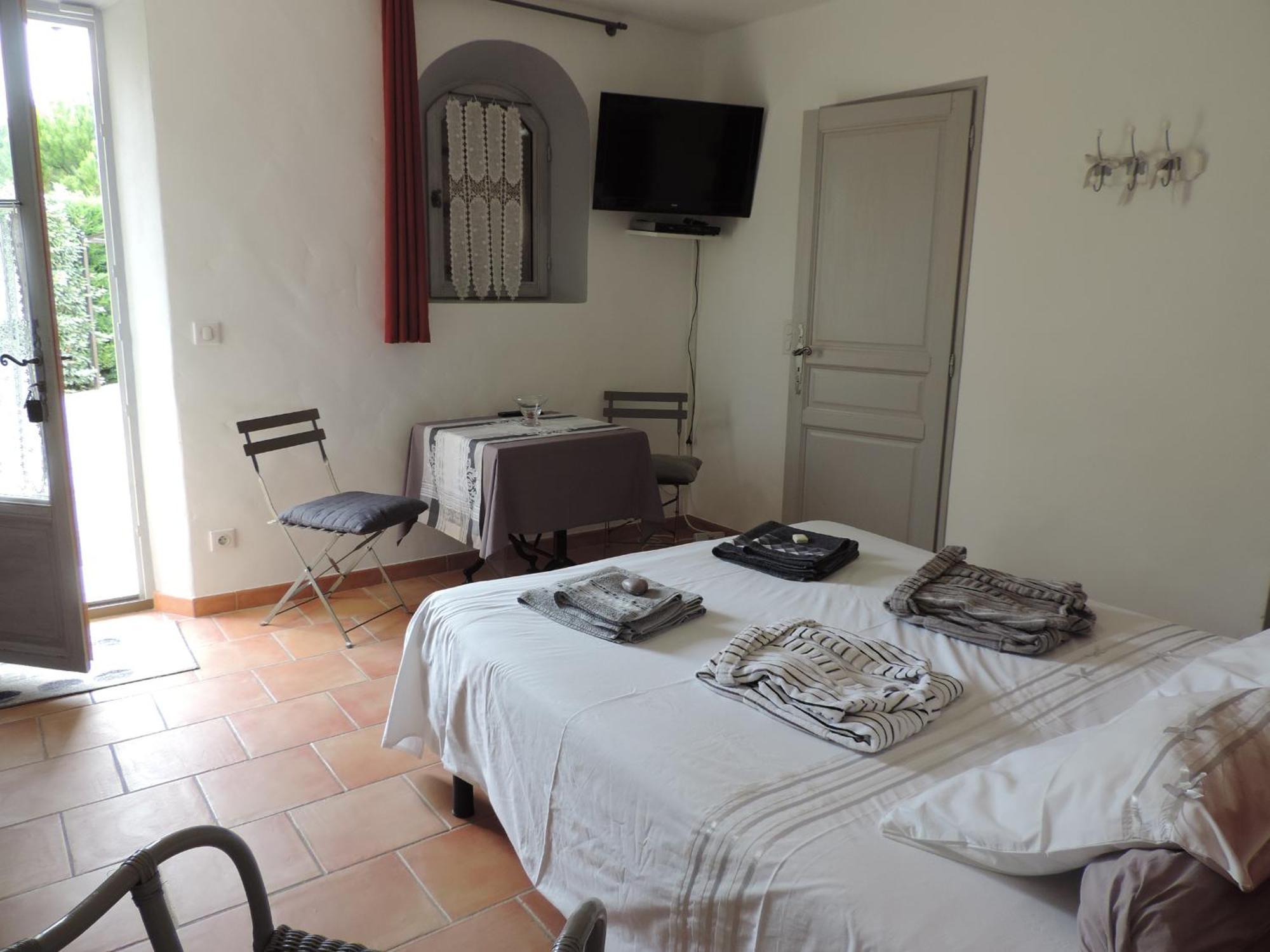 Chambre D'Hotes Le Fare Tchanque Parking Gratuit Sur Place Cavaillon Exterior foto